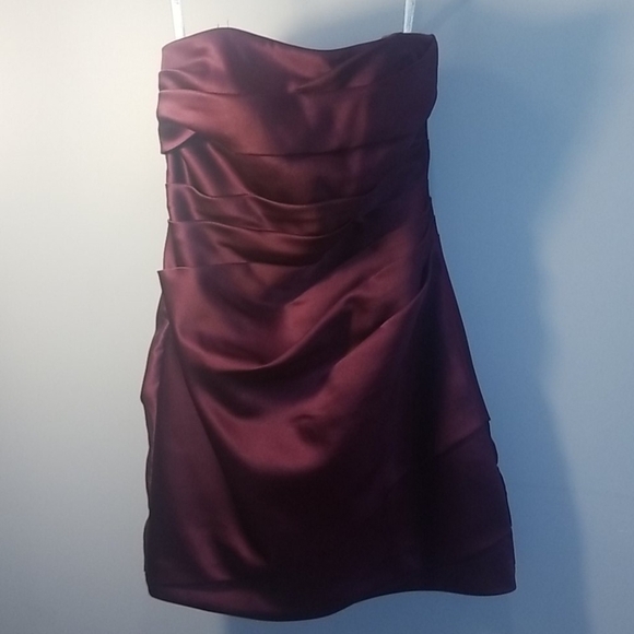 DAVIDS BRIDAL: SIZE 2- WINE COLOR MID DRESS - Picture 1 of 3